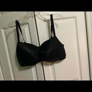 44DD black bra